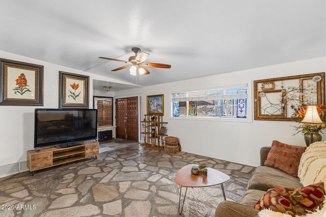 11030 N 33RD Place, Phoenix, AZ 85028