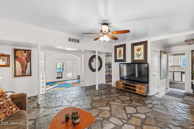 11030 N 33RD Place, Phoenix, AZ 85028