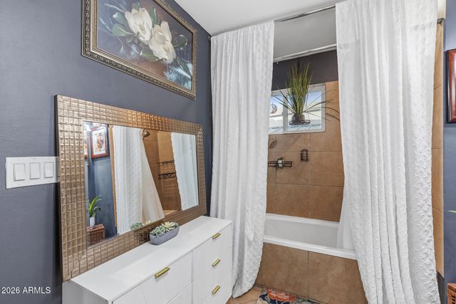 11030 N 33RD Place, Phoenix, AZ 85028