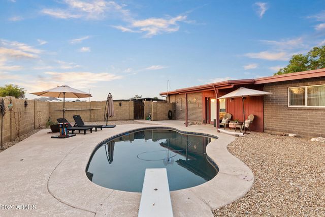 11030 N 33RD Place, Phoenix, AZ 85028