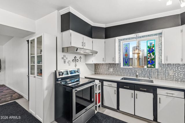 11030 N 33RD Place, Phoenix, AZ 85028