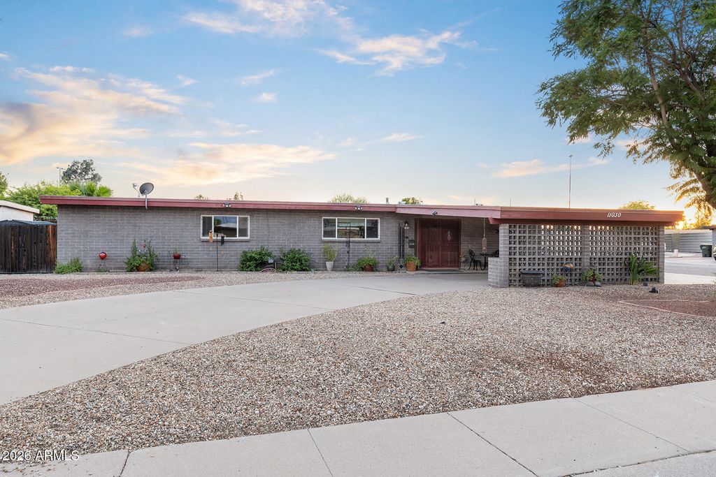 11030 N 33RD Place, Phoenix, AZ 85028 — photo 2