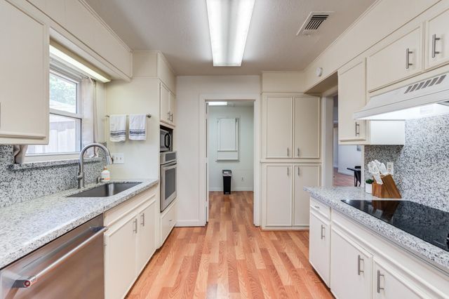 2607 20th Street, Lubbock, TX 79410
