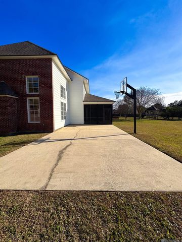 18243 Manchac Place Dr, Prairieville, LA 70769
