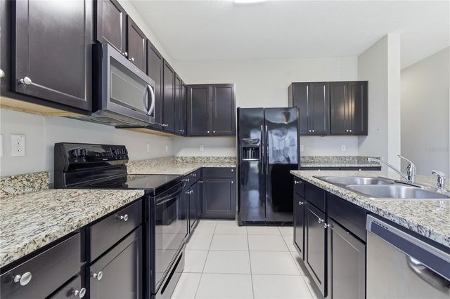 8819 INDIGO TRAIL LOOP, Riverview, FL 33578