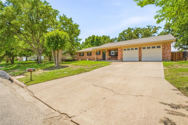 510 Spring Meadow Street, Stephenville, TX 76401