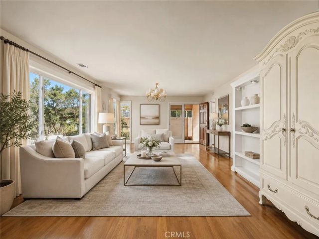 754 W 9th, Claremont, CA 91711
