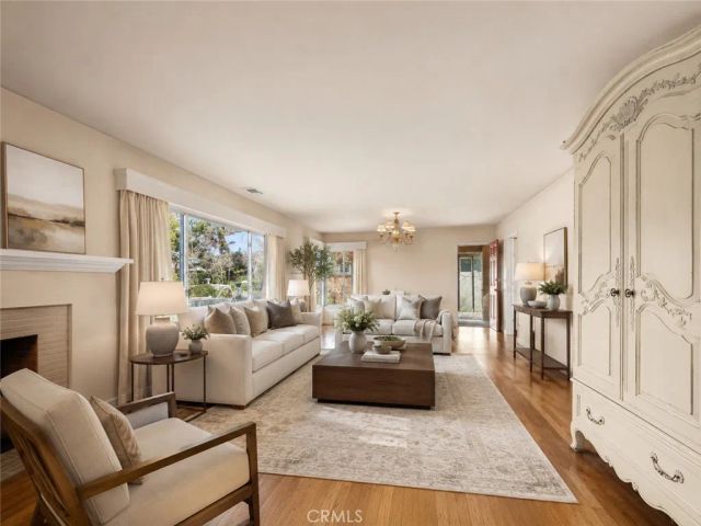 754 W 9th, Claremont, CA 91711