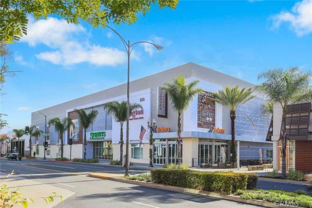 68 E Bay State Street 3G, Alhambra, CA 91801