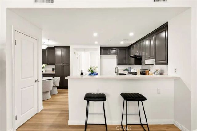 68 E Bay State Street 3G, Alhambra, CA 91801