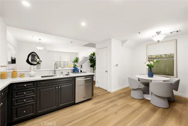 68 E Bay State Street 3G, Alhambra, CA 91801