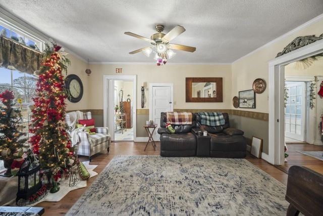 431 W Memorial Drive, Dallas, GA 30132