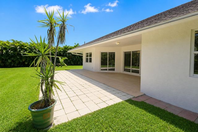 16613 61st Place N, Loxahatchee, FL 33470