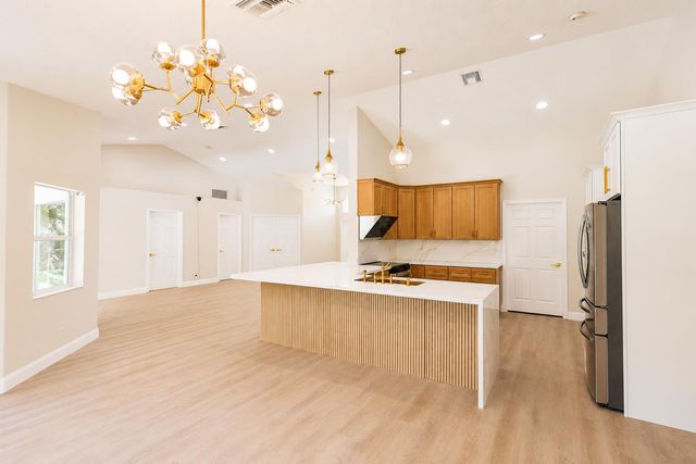 16613 61st Place N, Loxahatchee, FL 33470