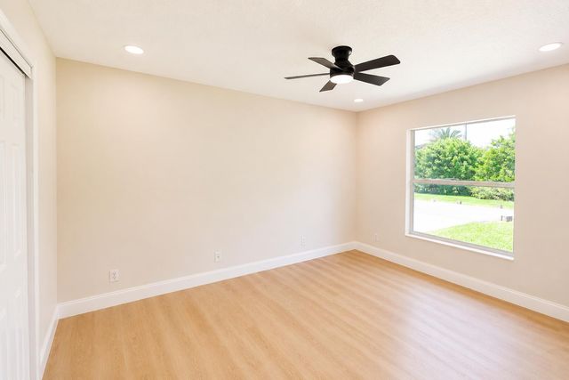 16613 61st Place N, Loxahatchee, FL 33470