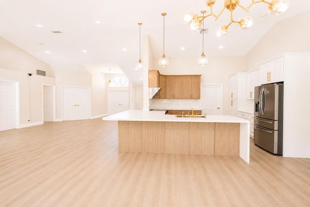 16613 61st Place N, Loxahatchee, FL 33470