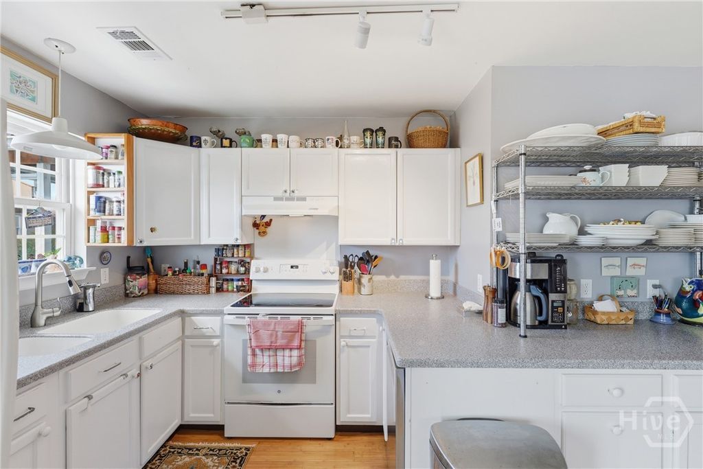 Image 35 of property listing at 8 Lighthouse Lane, Tybee Island, GA 31328