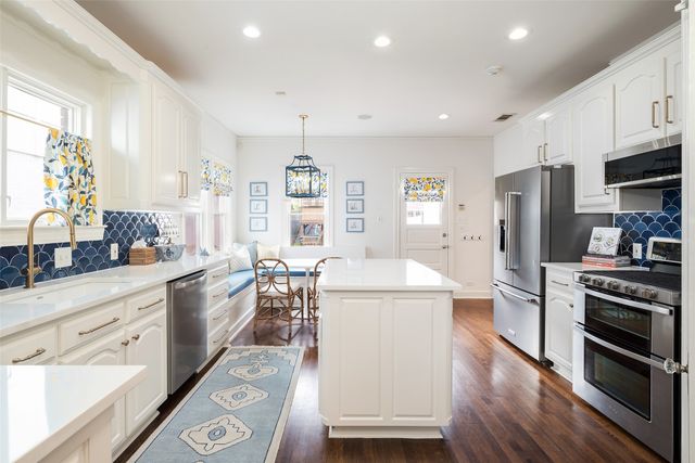 4060 Lovers Lane, University Park, TX 75225