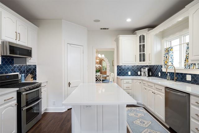 4060 Lovers Lane, University Park, TX 75225