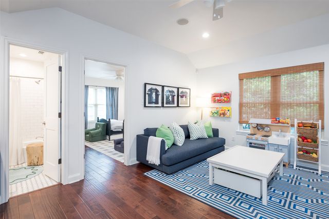 4060 Lovers Lane, University Park, TX 75225