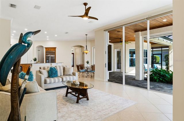 807 3RD STREET E, Palmetto, FL 34221