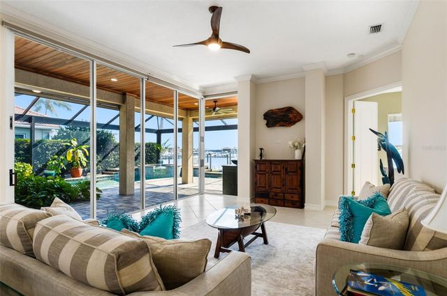 807 3RD STREET E, Palmetto, FL 34221