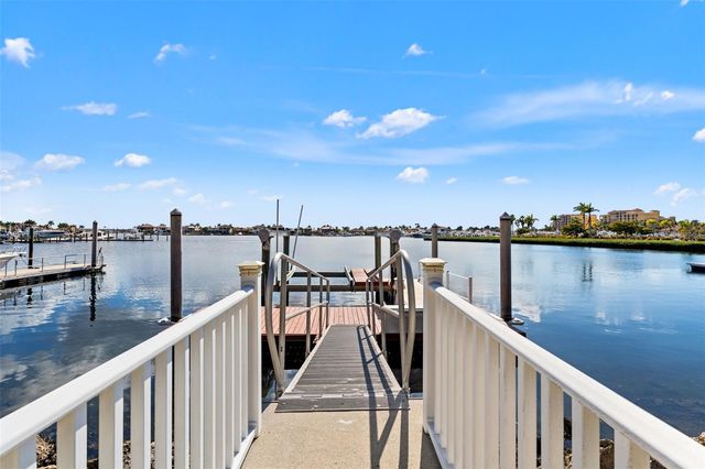 807 3RD STREET E, Palmetto, FL 34221