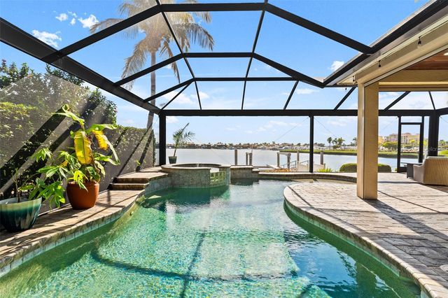 807 3RD STREET E, Palmetto, FL 34221