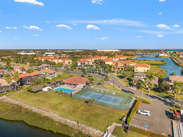 807 3RD STREET E, Palmetto, FL 34221