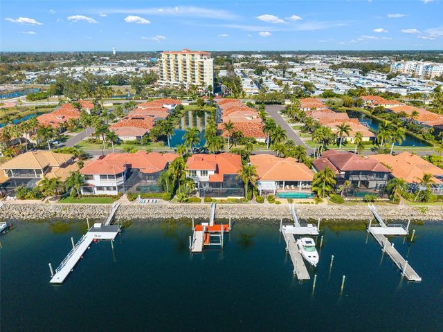 807 3RD STREET E, Palmetto, FL 34221