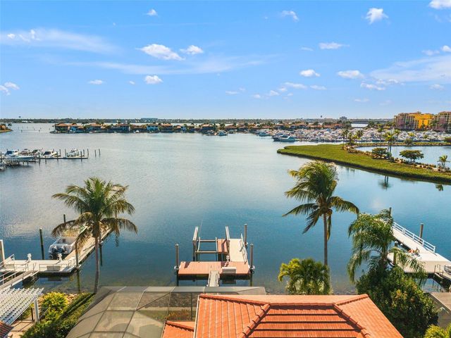 807 3RD STREET E, Palmetto, FL 34221