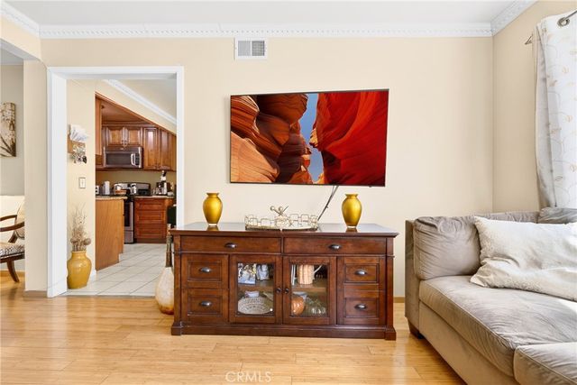 12305 Runnymede 1, North Hollywood, CA 91605