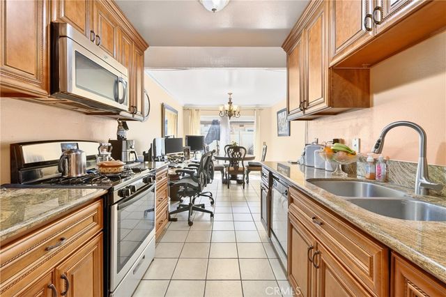 12305 Runnymede 1, North Hollywood, CA 91605