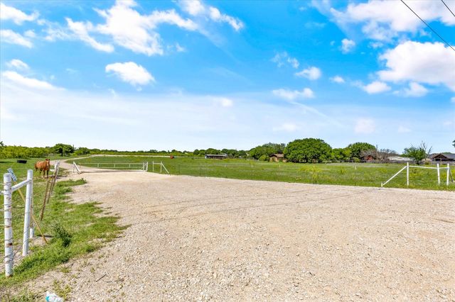 2620 County Road 920, Crowley, TX 76036