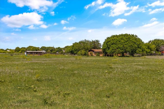 2620 County Road 920, Crowley, TX 76036