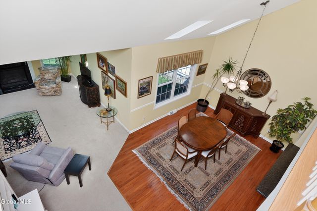 60 Oakmont Street, Niskayuna, NY 12309