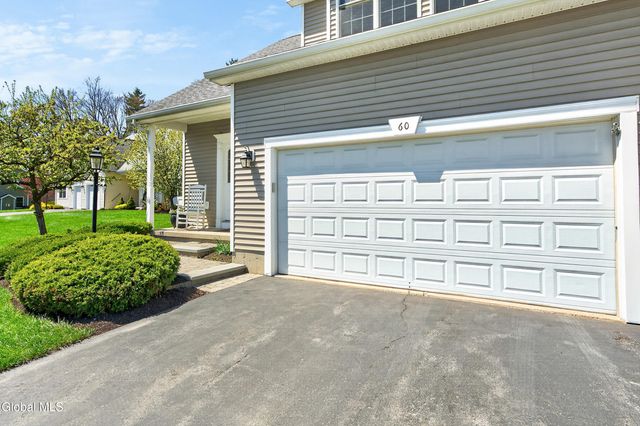 60 Oakmont Street, Niskayuna, NY 12309