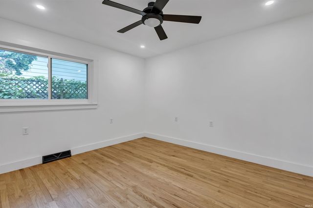 521 S Village Drive, Bloomington, IN 47403