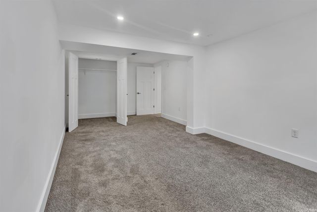 521 S Village Drive, Bloomington, IN 47403