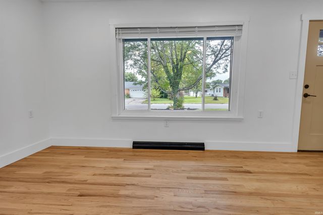 521 S Village Drive, Bloomington, IN 47403
