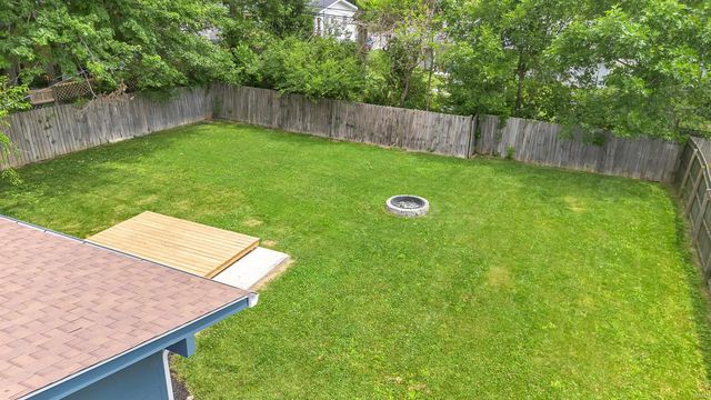 521 S Village Drive, Bloomington, IN 47403