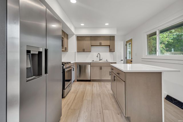 521 S Village Drive, Bloomington, IN 47403