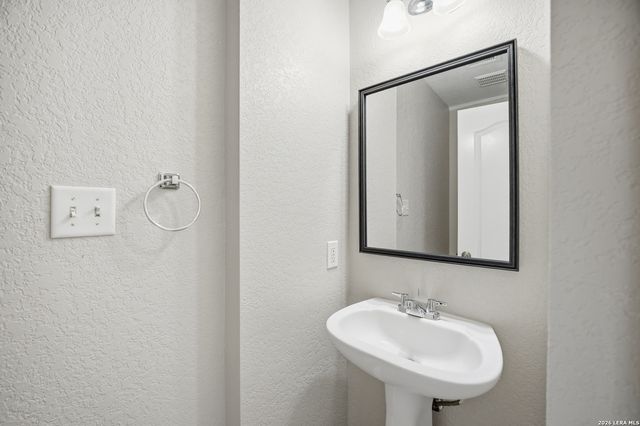 7723 Nature Pass, San Antonio, TX 78249