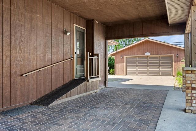 1520 29th STREET S, La Crosse, WI 54601