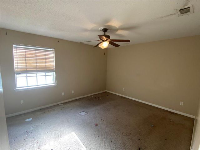 5700 Deerwood Drive N, Mobile, AL 36618