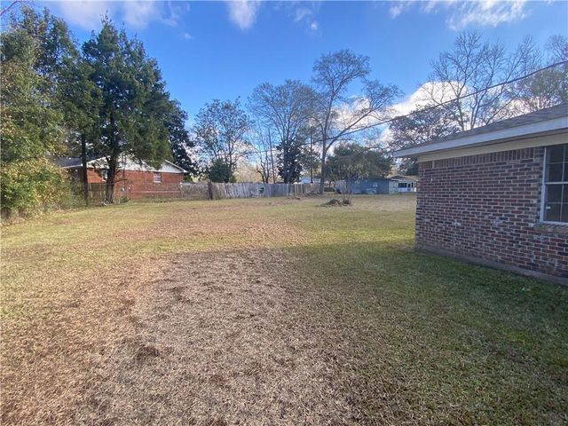 5700 Deerwood Drive N, Mobile, AL 36618