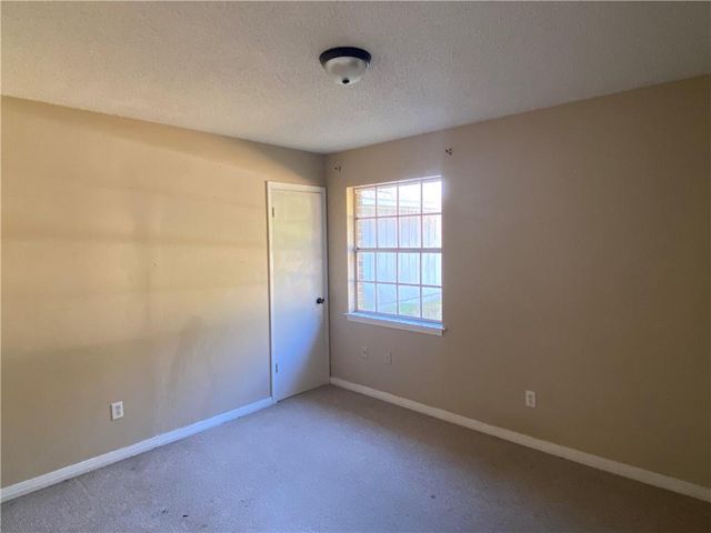 5700 Deerwood Drive N, Mobile, AL 36618