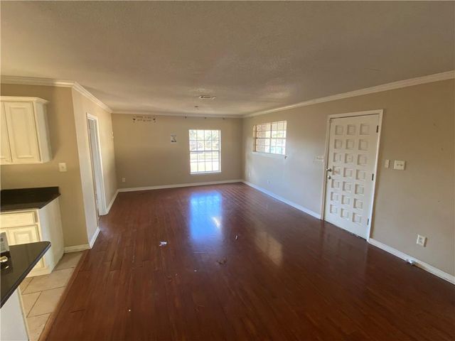 5700 Deerwood Drive N, Mobile, AL 36618