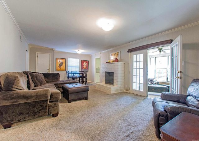 53 Flag Road, Little Rock, AR 72205