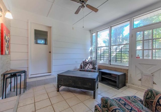 53 Flag Road, Little Rock, AR 72205